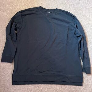 Navy Long Sleeve Crewneck Sweatshirt